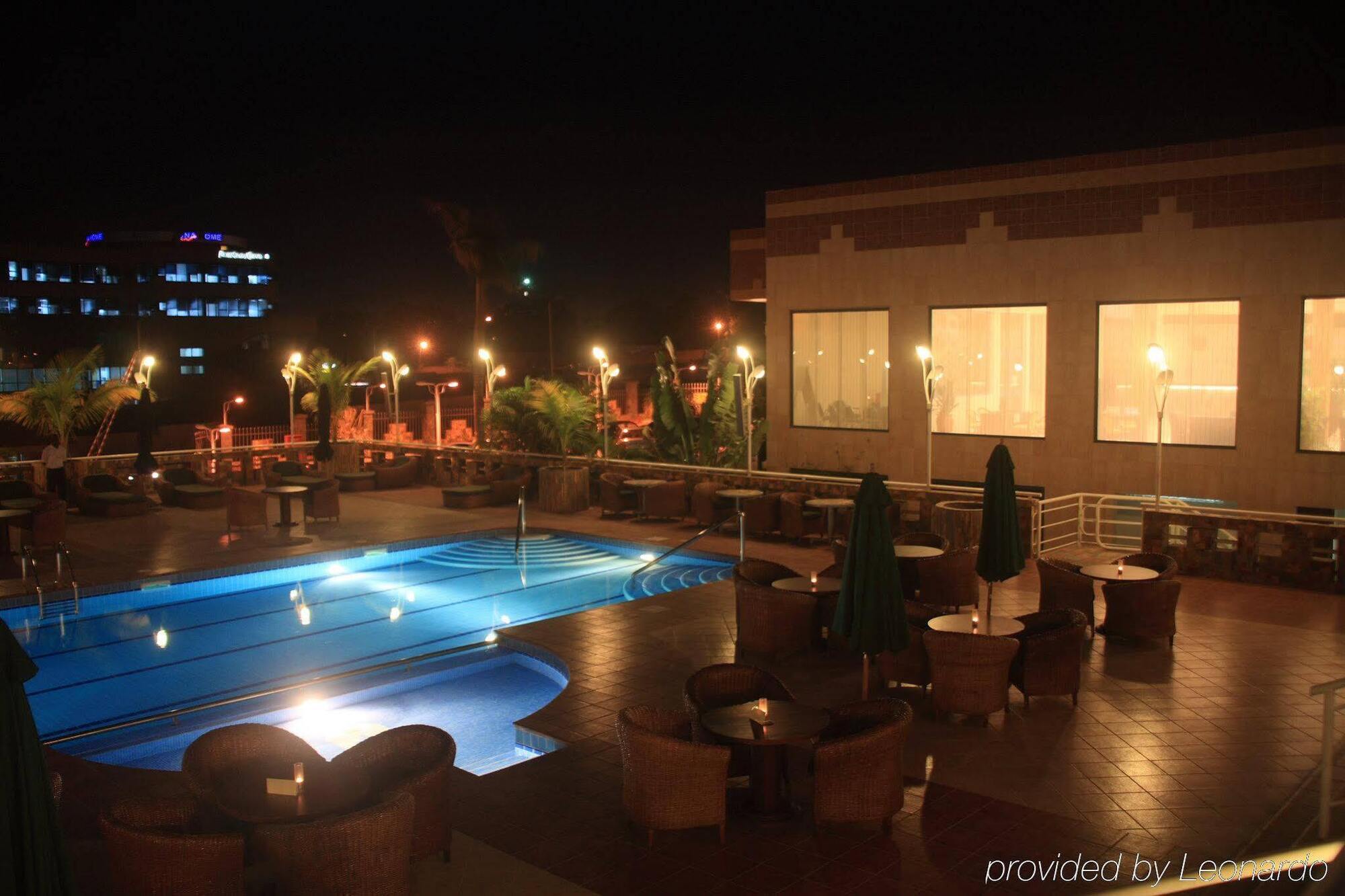 Holiday Hotel Accra Exterior photo